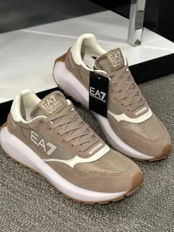 Armani EA7 - Sneakers - Beige