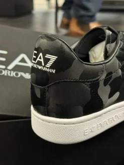 Armani EA7 - Sneakers - Zwart