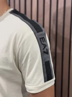 Armani EA7 - T-shirt - Beige