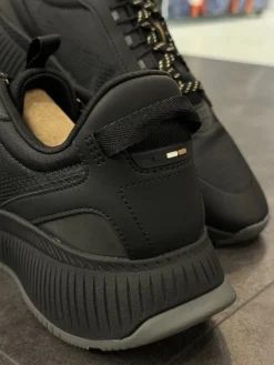 Boss - Sneakers - Zwart