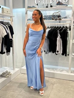 Guess - Adle Lace Neckline Long Dress - Blauw
