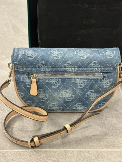 Guess - Cerelia Flap Shoulder Bag - Blauw