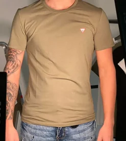 Guess - Cn Ss Core Tee - Groen