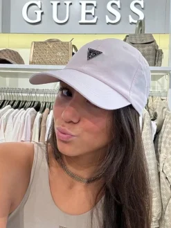 Guess - Dina Nylon Hat - Roze