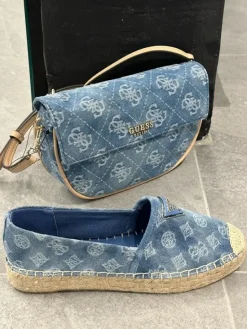 Guess - Jolandon Instappers - Blauw