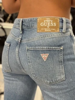Guess - Mid Rise Sexy Straight - Blauw