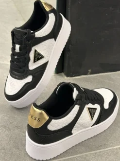 Guess - Miram6 - Zwart