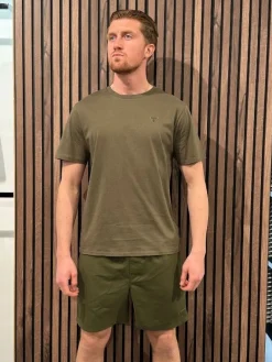 Guess - SS CN Basic Tee - Groen
