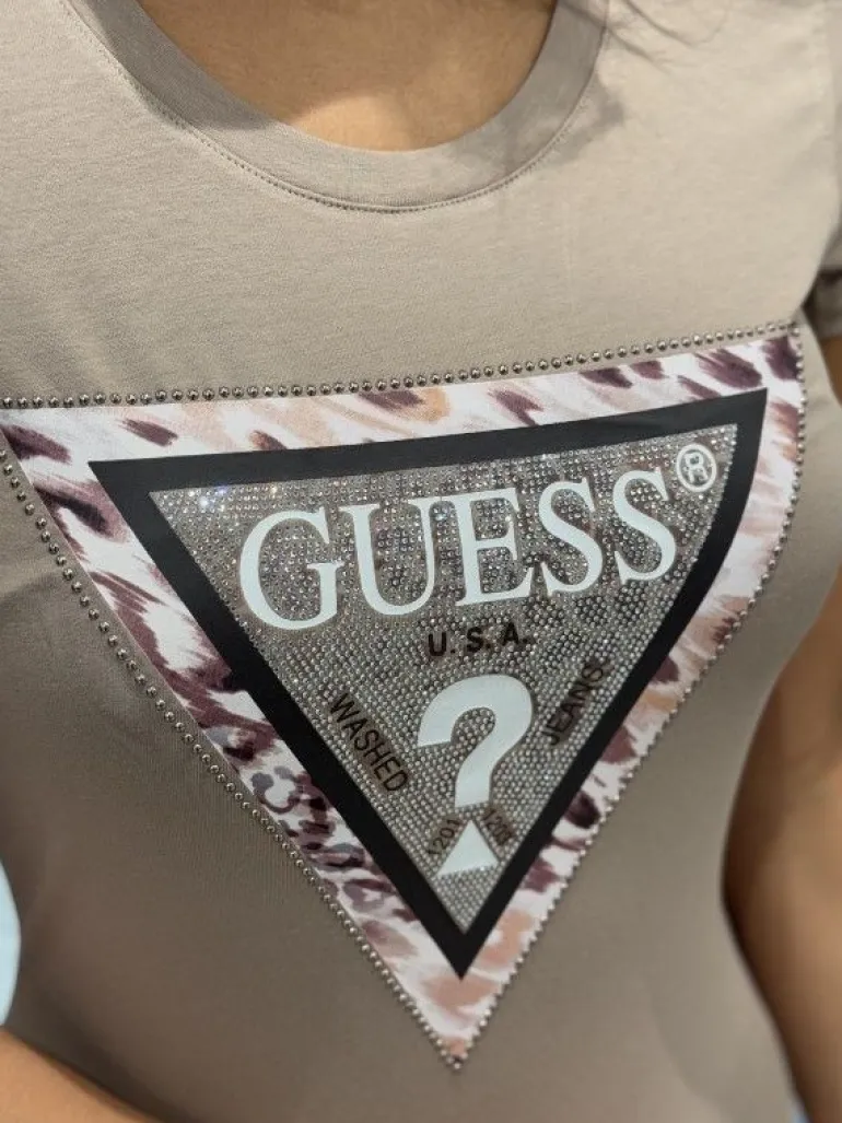 Guess - Ss Cn Cheeta Logo Triangle Tee - Beige