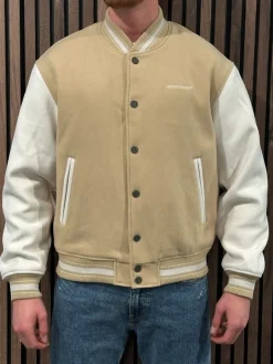 Guess Jeans - GJ Bomber Jkt With Logo Embro - Beige