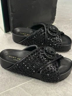 Kurt Geiger - Chelsea Cross Strap - Zwart