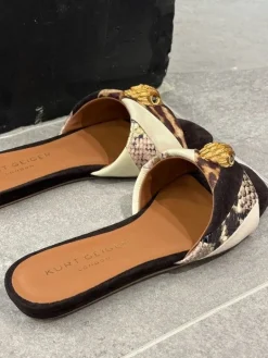 Kurt Geiger - Kensington Flat Sandal - Bruin