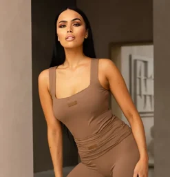 Unique The Label - Noelle Square Neck Top - Bruin